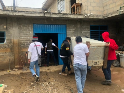 Sedesoh entrega apoyos en Juxtlahuaca ante daños por Tormenta Tropical “Narda”