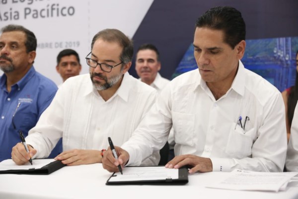 Acuerdan Michoacán y Colima estrategia para fortalecimiento económico regional