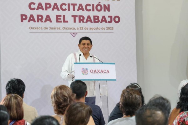 Impulsa Gobernador Salomón Jara acciones para la productividad y desarrollo personal del pueblo oaxaqueño