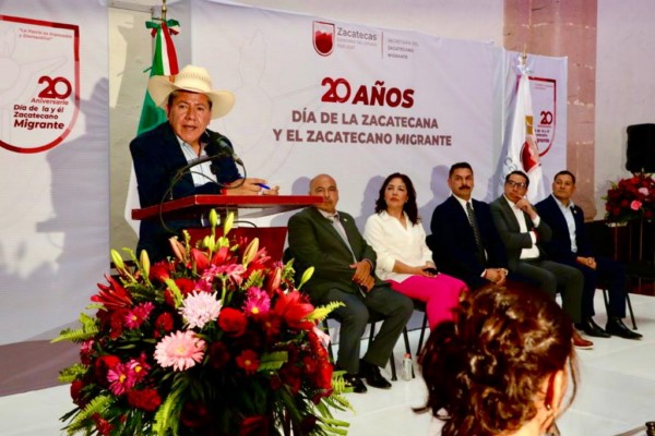 Ofrece Gobernador David Monreal a comunidad migrante recursos necesarios para proyectos en beneficio del estado