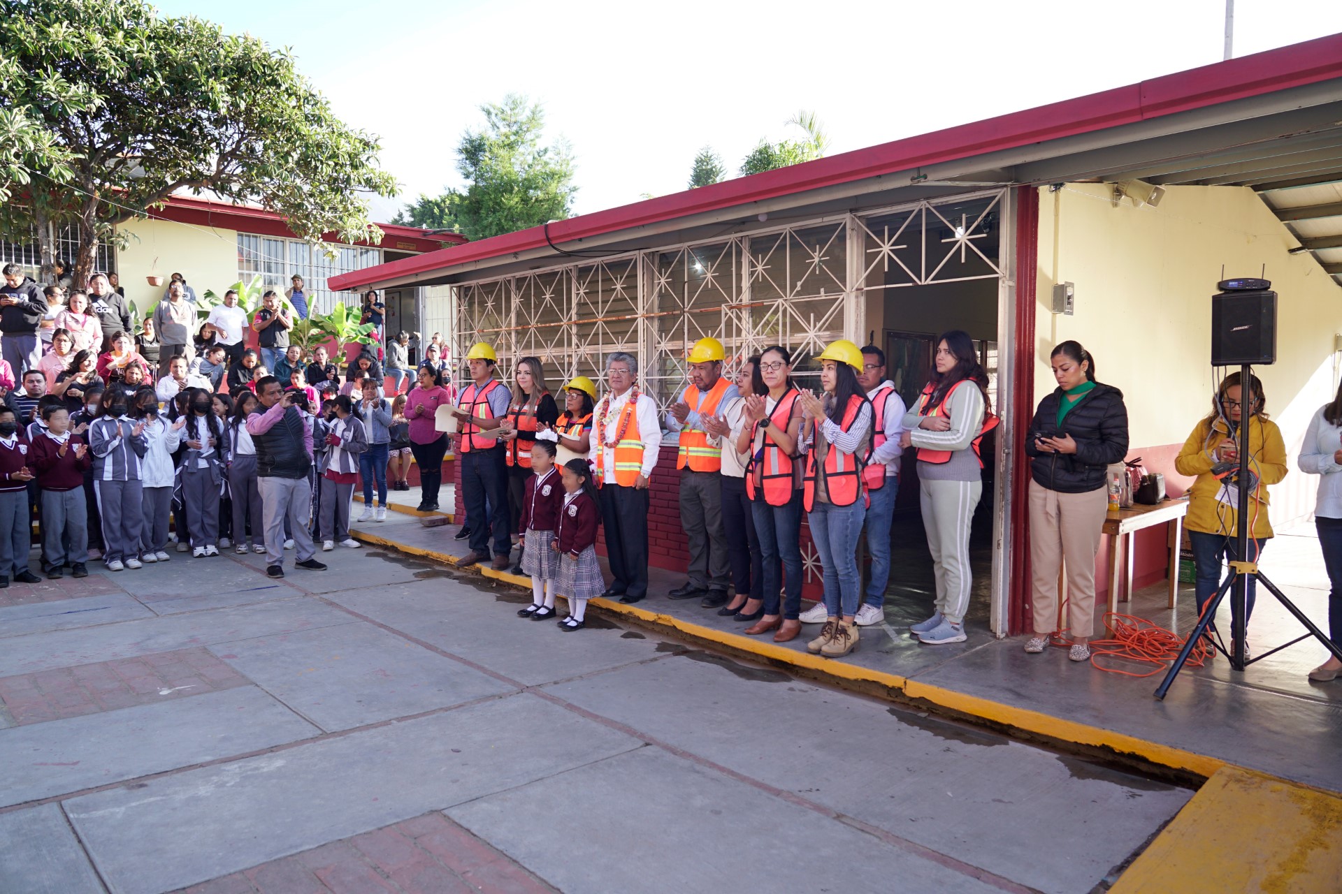 Impulsa Neri la educación de calidad mediante infraestructura en escuelas