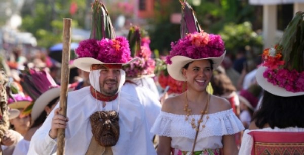 Realizan tercer recorrido de la Danza del Pochó, en Carnaval Tenosique 2024