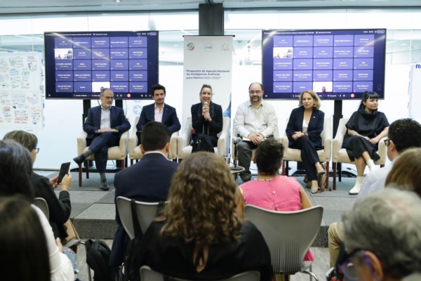 Presentan en el Senado Agenda Nacional de la Inteligencia Artificial para México 2024-2030