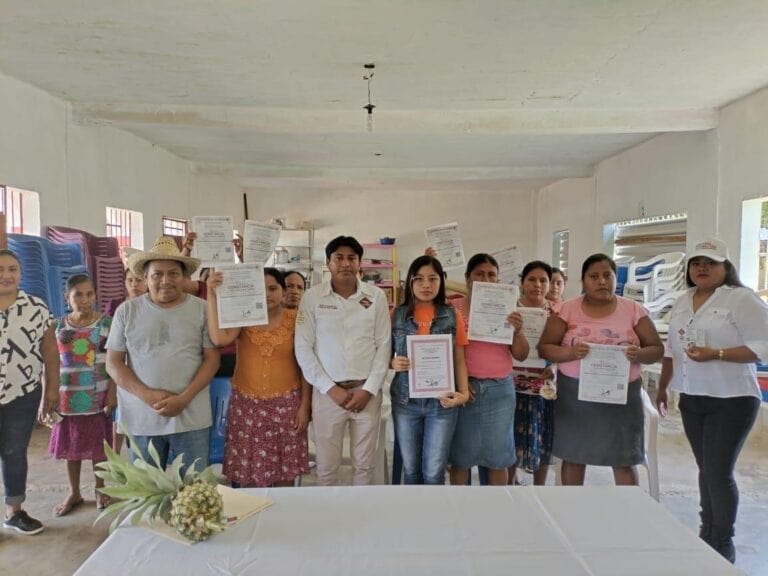 Concluyen mujeres Na Savi, taller de Emprendimiento y Gestiones para Financiamiento de Proyectos Productivos