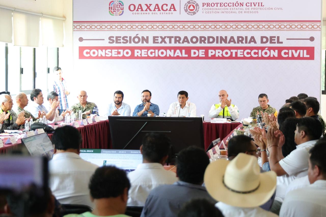 Instruye Salomón Jara acciones inmediatas ante posible evolución de tormenta tropical Erick