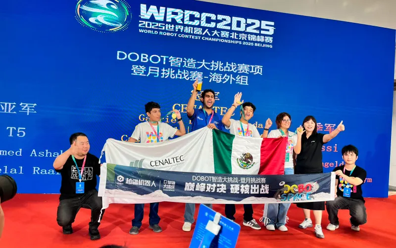Chihuahua se corona Campeón Mundial en Robótica en Beijing, China
