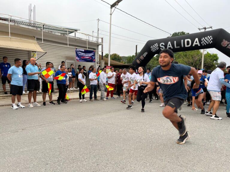 Participa la Secretaría de la Juventud y la Niñez en la carrera por la salud en conmemoración del Día Mundial de la Diabetes