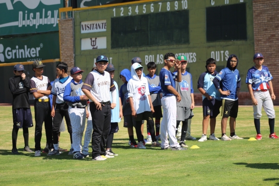 Realizan en Torreón tryouts de béisbol rumbo a la ON CONADE 2027