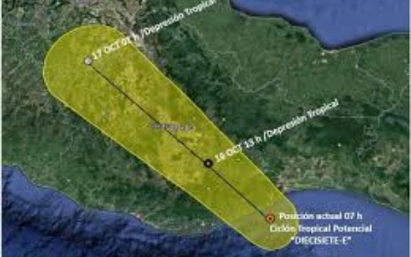 se espera se intensifique a Tormenta Tropical las próximas horas y se desplace al oeste hacia la costa central del estado de Oaxaca.