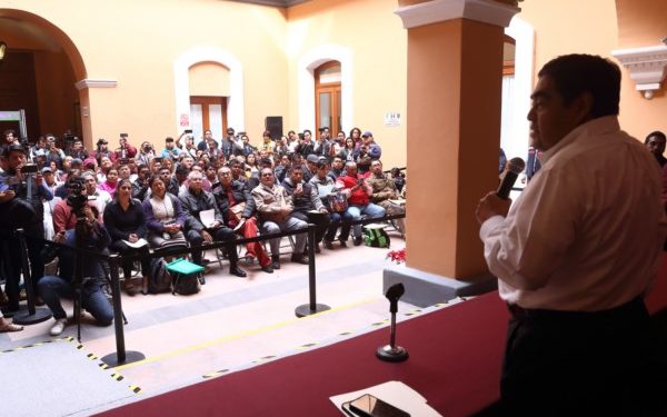 Con hechos, mi gobierno acredita trabajar por los que menos tienen: Miguel Barbosa