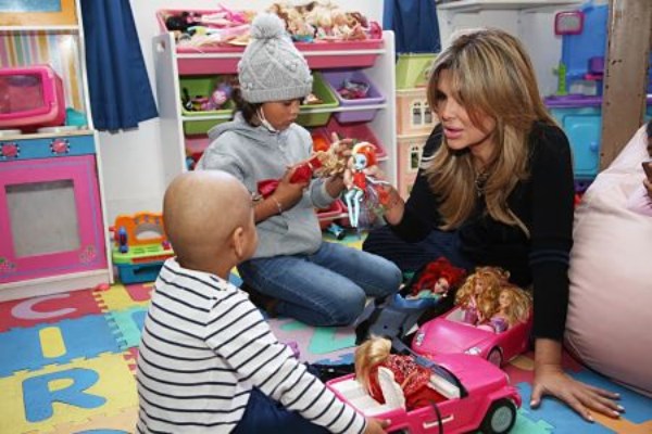 personas solidarias que atienden a los menores y sus familias para que puedan salir adelante.