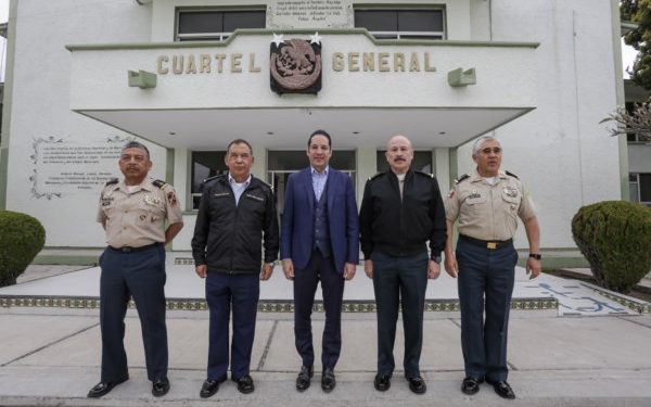 con quienes revisó el proyecto estratégico para la instalación de una base de la FAM, misma que se ubicará en la entidad.
