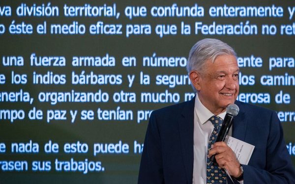 Presidente presenta avances en construcción de Refinería Dos Bocas y aeropuerto de Santa Lucía