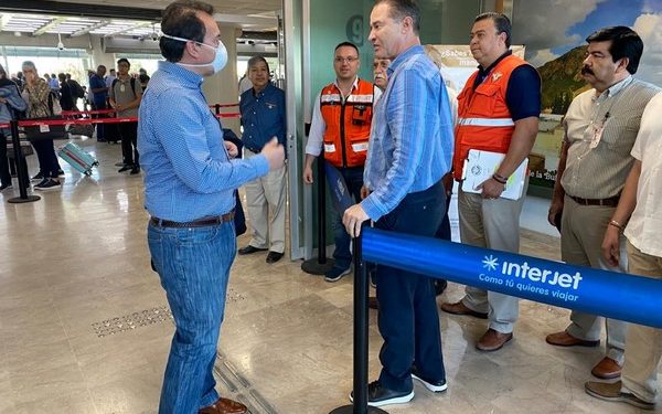 la revisión de los pasajeros que lleguen procedentes de otros estados del país y del extranjero