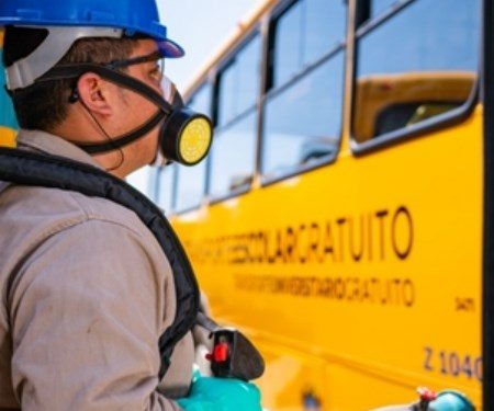 transporte exclusivas y gratuitas para personal del sector salud que brinda sus servicios durante la emergencia sanitaria por el COVID-19.
