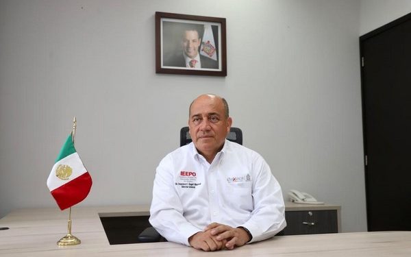 En el marco del festejo del 10 de mayo, el Instituto Estatal de Educación Pública de Oaxaca les expresa su felicitación y reconocimiento