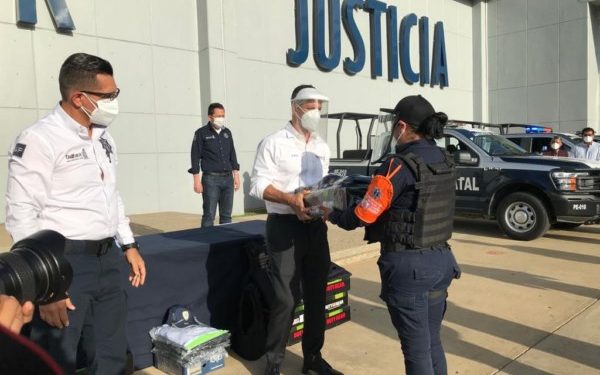   El Gobernador agradeció el esfuerzo y la valentía