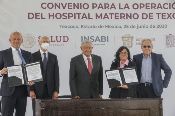 la firma del Convenio para la operación del Hospital Materno de Texcoco.