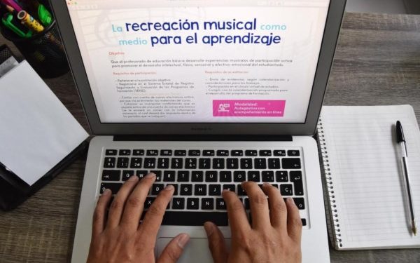 fortalecer las capacidades, conocimientos y competencias del personal docente