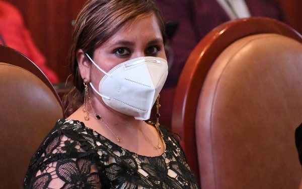 A edil de Tlaxiaco un informe sobre la corporación policiaca municipal.