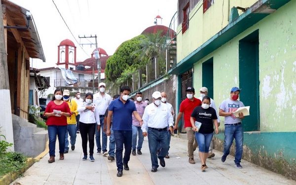 Realiza IEEPO recorrido en municipios de la Costa  afectados por el sismo de 7.4