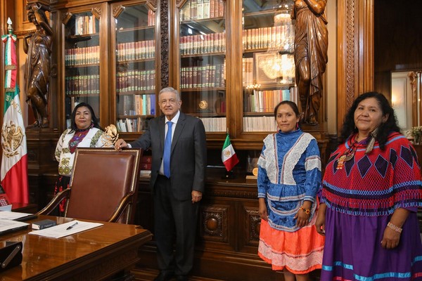“son auténticas representantes del orgullo, la grandeza y el México profundo”.