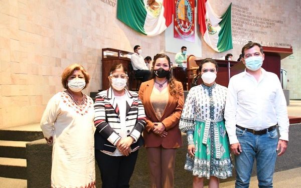 También, proyecta la creación de un archivo general de la Guelaguetza