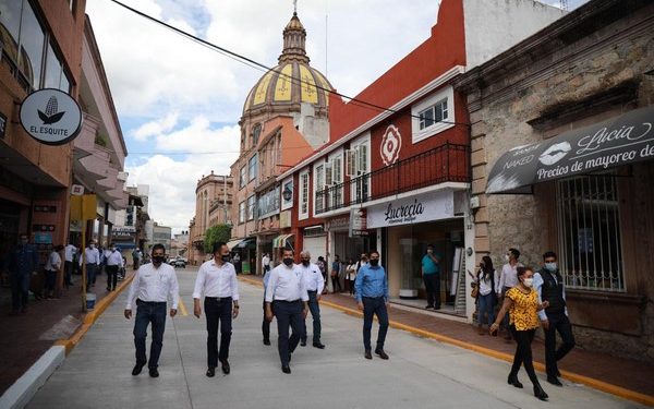 mayores herramientas para llegar a cumplir todos sus sueños”, afirma