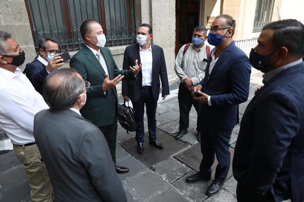 -El mandatario estatal encabezó una delegación de dirigentes de uniones y cooperativas pesqueras