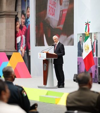 Rinde mandatario estatal su Tercer Informe de Resultados