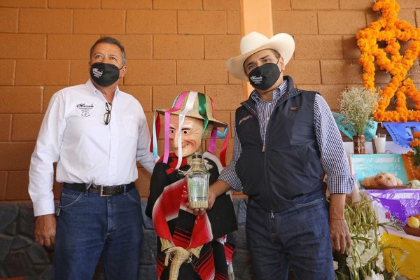 Encabeza Silvano Aureoles inauguración de la vinata “Hacienda Oponguio”