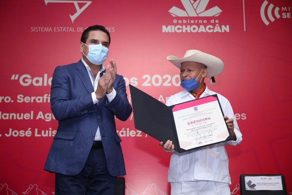 Premio Eréndira a las Artes a los maestros José Luis Soto González, Manuel Aguilar Magaña y Serafín Ibarra Cortes