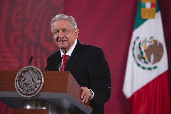 a participar y hacer valer la democracia.