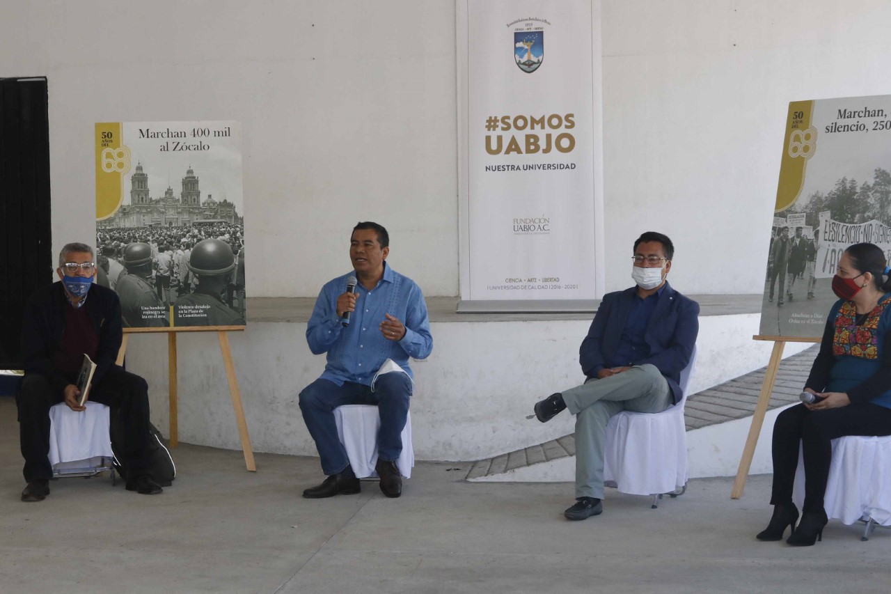 ·        El rector, Eduardo Bautista Martínez, conversó con estudiantes, sobre el movimiento de 1968