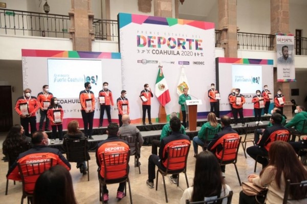 reconoció el esfuerzo de deportistas, entrenadores y sus familias en estos tiempo de pandemia.