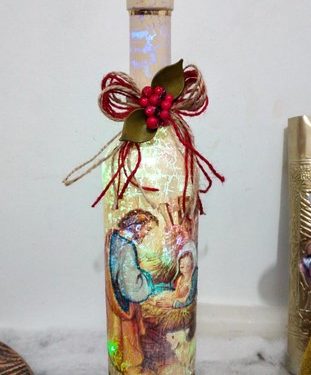 los participantes aprendieron a realizar figuras decorativas alusivas a esta época del año.