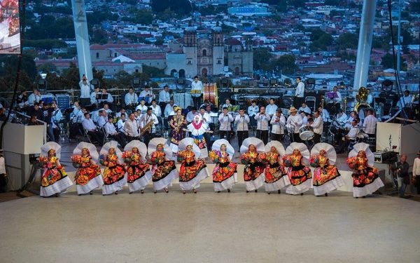 su obra representará a la máxima fiesta del estado a nivel estatal, nacional e internacional