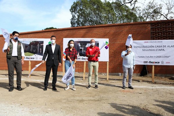 dieron inicio a la segunda etapa de construcción de Casa de Alas