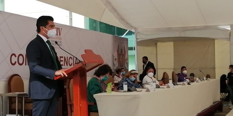 nfrenta la adversidad con más recursos para construir, crear y crecer con más infraestructura en beneficio de los pueblos de las ocho regiones