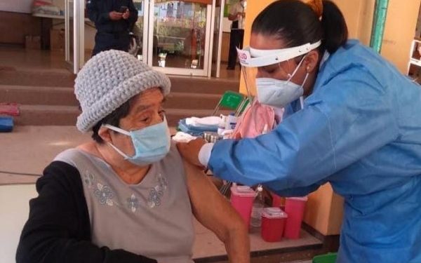      El biológico será aplicando por personal sanitario capacitado, para garantizar el bienestar de la población