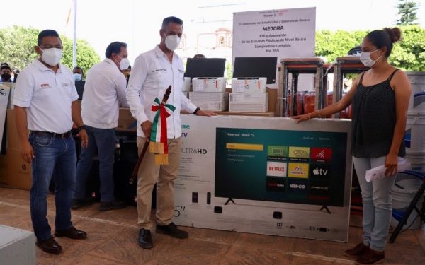 prioridad del Mandatario Estatal la atención permanente del rubro educativo