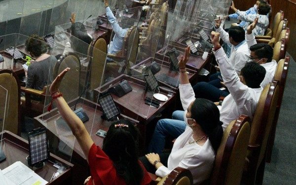 oficinas del Registro Civil de manera gratuita, no se preste a “cobros” indebidos por parte de malos servidores públicos.