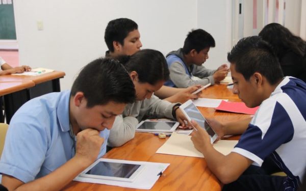    Se ofertan 8 programas en Ciencias y Humanidades, una Instructoría en Música y un Bachillerato Virtual