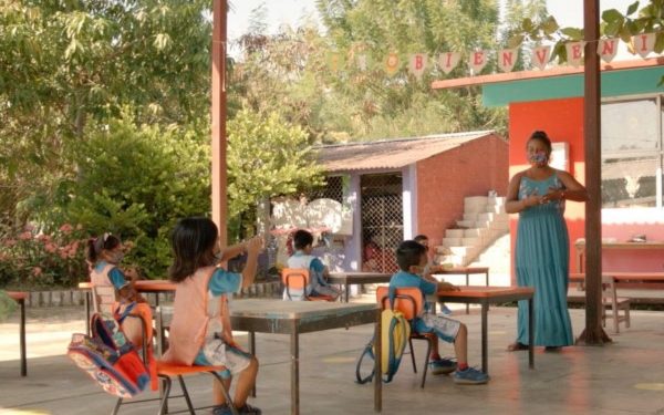 ·         Ante la contingencia sanitaria, han hecho patente su vocación y compromiso con la educación de los cerca de 900 mil niñas, niños y adolescentes de todo el estado