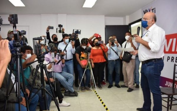 Estructura perredista confía en Javier Villacaña para encabezar un gobierno plural