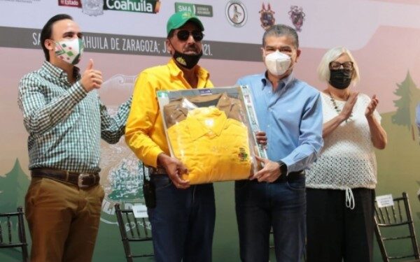 reconocimiento a los combatientes de incendios forestales.