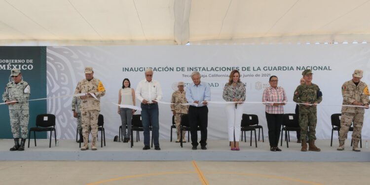 Presidente reafirma objetivo de adherir Guardia Nacional a la Sedena al inaugurar cuartel en Tecate