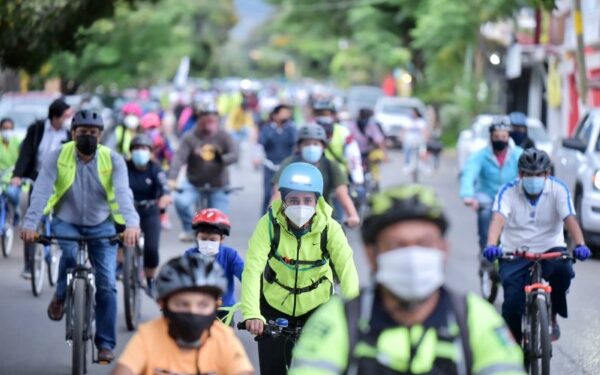 la participación de colectivos ciclistas y ciudadanía en general