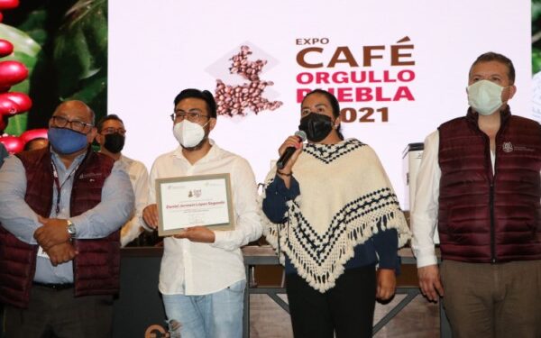 • Acudieron más de 60 expositores entre productores, empresas y barras de café