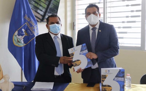 El Director de la FCFD-UABJO, Adolfo Demetrio Gómez, rindió su último informe de actividades